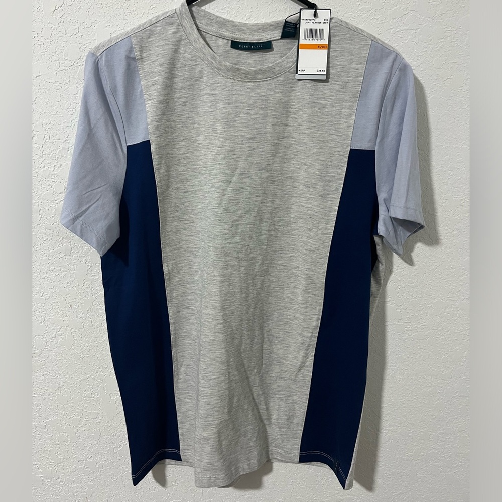 Perry Ellis T-Shirt size men Small